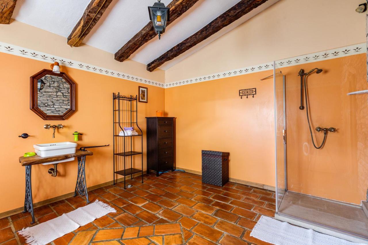 Casa Mazuli Villa โกรชน์ยัน ภายนอก รูปภาพ